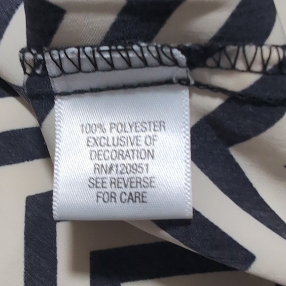 Candie's Chevron Print Dress Black White Cap Sleeve Casual Mini Dress Small - Picture 6 of 6